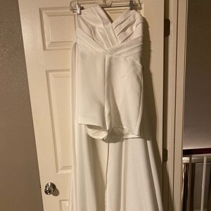 JayGodfrey Capri romper w/ attached skirt in white. Size 8. Never worn w/tags